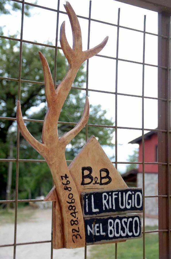 Bed and Breakfast Rifugio Nel Bosco Риети Экстерьер фото