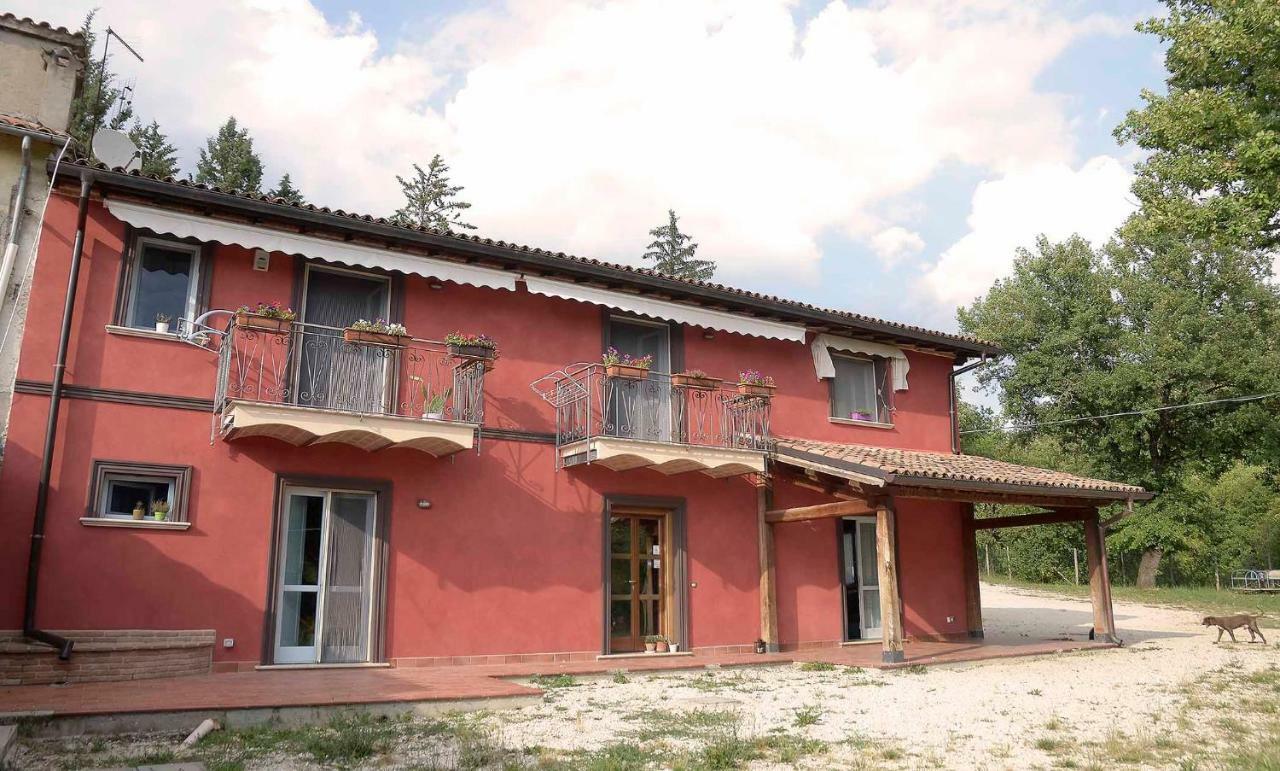 Bed and Breakfast Rifugio Nel Bosco Риети Экстерьер фото